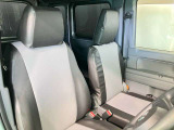 【フロントシート】運転席は必ず使用する部分ですので、座り心地が重要です★ぜひ一度ご体感下さい★