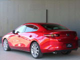 希少なセダンタイプ、ホワイトレザーのMAZDA3入庫です♪ETCやドライブレコーダー、360&deg;モニターなど装備充実!内外装程度良好♪お気軽にお問合せ下さい♪