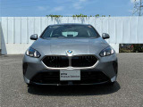 ご納車前には、BMWを熟知したメカニックによる100項目の点検・整備を行います。不具合箇所、交換時期に達している部品に関しましては、全て当社負担で交換してからのご納車となります。