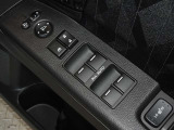 電動格納式ドアミラー・パワーウインドウを装備しています。
