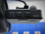 日産純正のドライブレコーダーを装備! カメラが捉えた映像はナビ画面で確認することが可能です。