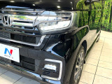 【シーケンシャルターンランプ付きLEDヘッドライト】人気の『流れるウィンカー』付きのLEDヘッドライトを装備♪高級感はもちろん、点灯時は存在感たっぷりで他車からも認識されやすく安心です。