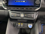 オートエアコンで快適な車内温度を演出してくれます!