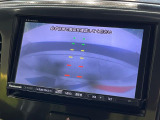 【バックカメラ】駐車時に後方がリアルタイム映像で確認できます。大型商業施設や立体駐車場での駐車時や、夜間のバック時に大活躍!運転スキルに関わらず、今や必須となった装備のひとつです!