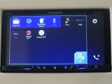 ディスプレイオーディオを装備。スマホとクルマをつなぐことで、いろんなサービスが楽しめます。