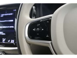 アダプティブクルーズコントロール・パイロットアシスト(車線維持機能付き追従型クルーズコントロール)はスイッチ一つの簡単操作です