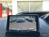 バックガイドモニターで、後方を確認しながら安心して駐車することができます。運転初心者も熟練者も必須の機能ですよ!