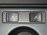 【シートヒーター搭載】シートを温めてくれる暖房機器です!長時間座っていると負担が掛かりやすい背中や腰、または冬場の寒い日に冷えやすい脚部に快適なぬくもりを♪
