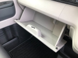 【収納スペース】よく使うものなどをすぐに収納できて便利です!