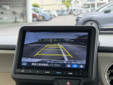 駐車時に便利なバックカメラを装備しています。