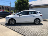 正規ディーラーのBMW専門メカニックが360&deg;納車前点検を徹底的にチェックいたします。点検整備料は車両価格に含まれ、法令12カ月点検が必要な場合も車両価格に含まれます。