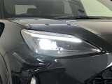 LEDヘッドライトです。デザイン性がよくとても明るいので、夜間の走行や悪天候でも安心です。しかも長寿命!