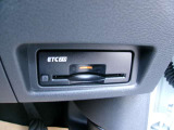 ETCがあれば高速道路もスムーズですよね!料金所で止まることなくスイスイ行けますよ!