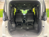普段のお買い物や通勤、送迎等に十分な荷室スペースを確保しております。セカンドシートを倒すと、大きな荷物の積載も可能です♪
