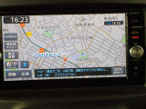 純正7インチメモリーナビ(MC315D-W)装備しております!