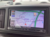 【ナビ】社外ナビゲーション搭載。実動ではございますが、保証対象外となります。別途費用にて最新のナビゲーションへの変更も承っております。お気軽にお問い合わせくださいませ。