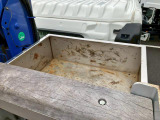 プロテクターに物入があります。(運転席側)