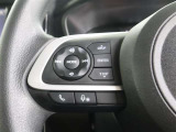 ステアリングスイッチは、各種設定や安全装置のON・OFF、クルーズコントロール、オーディオの操作などをお手元で操作できる便利な装備です!