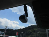 日産純正ドライブレコーダーが装備されています。万が一の時に安心です。