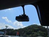 もし事故を起こしてしまったら。そんな時に心強い味方になるのが、運転の記録を映像と音で記録するドライブレコーダーです。