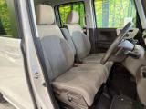 運転席シート廻りは使用感も少なく、良好な状態となっています。丁寧に使われていたことがよくわかりますね。