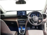オシャレなインテリアで運転する気分も盛り上がりますよね^^
