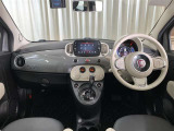 スッキリした運転席まわりで、快適ドライブが楽しめます!