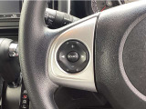 【ステリモ】ステアリングリモコンスイッチにてオーディオ操作可能となっており、運転にも集中できます。少しでも視線移動を減らし事故に遭う確率を下げます。