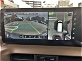 アラウンドビューモニターは4方のカメラで真上から車を見たようにモニターで確認ができる日産の自慢の装備です。是非実際の車で体感してみてください。