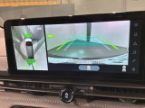 全方位モニターがついています! 車の周囲を360&deg;安全確認できるので、普段の駐車はもちろんの事、縦列駐車や幅寄せの際にも活躍してくれますよ。