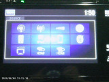 センターパネルにスッキリと収まったオーディオ。