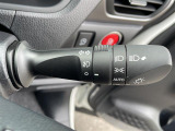 【オートライト】は、付け忘れや消し忘れを防ぐことができます。高速道路などのトンネルなどにも役立ちます♪