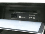 ナビゲーションのAV機能は、CDやDVDビデオ、Bluetoothオーディオなどを搭載しておりますので、車内がまるでコンサートホールのようにお楽しみ頂けます。