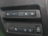 便利な両側オートスライドドア