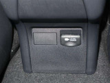 アウトドアが更に楽しめる♪車内外で1500Wまでの家電品が使える装備で、車内外でコーヒーメーカーや湯沸かしポット、簡易電子レンジなどが使えますよ(*^^)v