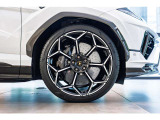 Rims Pelope  23 with titanium wheel bolts - Diamond finished Shiny Black