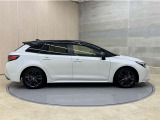「中古車ハイブリッド保証」付き。ハイブリット機構を無償で保証します。保証期間は初度登録年月から10年目まで、または3年間の長い方。但し累計走行距離が20万km以内。
