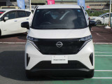 広い展示場には高品質で程度の良いお車を多数展示しておりますよ。他にもおすすめが色々ございます。