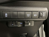 納車前に当社メカニックによる『プロの視点』で、お車を安全かつ安心して気持ち良くお乗り頂くために●エンジンオイル●オイルフィルターを新品に交換して納車します!無料TEL0078-6003-269666