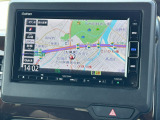 お出かけの際に安心のナビ付です☆バックカメラ機能で駐車もスムーズに行えます。