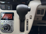 【 シフト 】スムーズなシフトチェンジで快適にお車を操縦していただけます!//