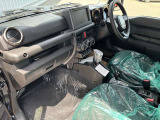 当店の展示車のほとんどが、本州より仕入れを行っております!下廻りのサビが少なく、コンディションも良好です!お値段もできる限り無駄を省き、ご提供できるギリギリの価格でご提供させていただいております♪