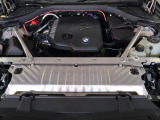 安心のBMW認定中古車は100項目の箇所を徹底的にチェック致します。機械的な箇所や電気系、コンピューターなどをご納車前に点検し、交換基準に達した部品は全て新品に修理返品した後にご納車致します。