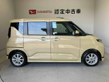 車両右側面からの写真になります。車をご覧になりたい時はお気軽に最寄りの店舗へご相談下さい。