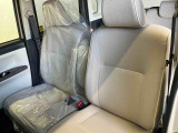 フロントシートです。ゆったり運転ができます。長距離ドライブもラクラク♪♪