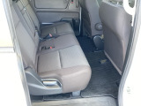 スライドドアなら狭い駐車場でもドアをぶつける心配がありません。ステップが低く乗り降りもしやすいです。