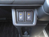 運転席シートヒーターで寒い時には快適です。