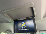 【フリップダウンモニター】大画面モニターで後席でもエンタメをお楽しみいただけます。小さなお子様にも大人気の装備です♪