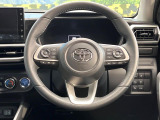 インテリアに合わせたデザインのステアリングは、運転される方のことも考え、運転しやすい形状、大きさです。是非一度、実際に触ってお確かめください。