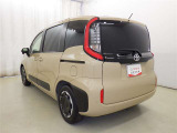 低燃費で環境にもやさしいハイブリッド車です。トヨタ専用診断機器でハイブリッドシステムを綿密に点検してあります!